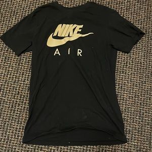 black and gold nike t-shirt